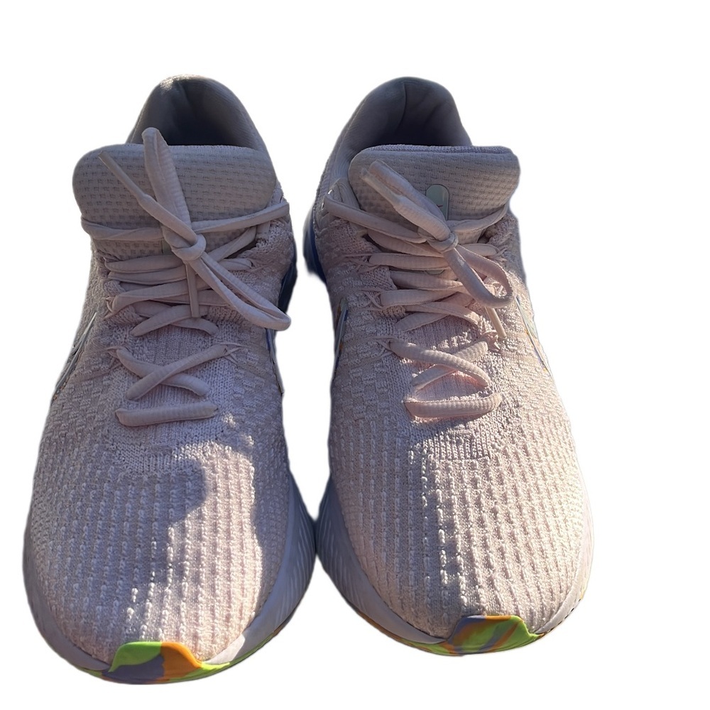 Women’s Nike React Flyknit Athletic Sneakers size 10 - Picture 2 of 3
